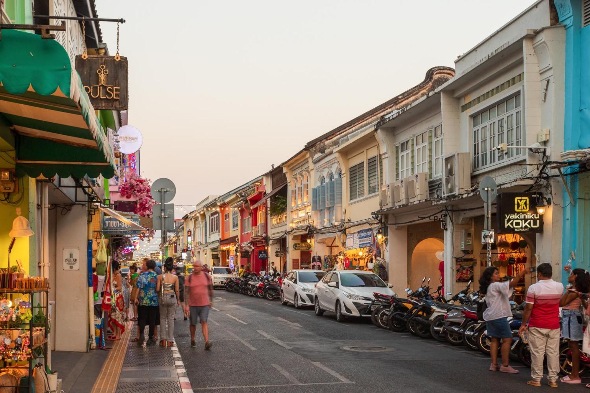 Recenta Style Phuket Town Hotell Exteriör bild