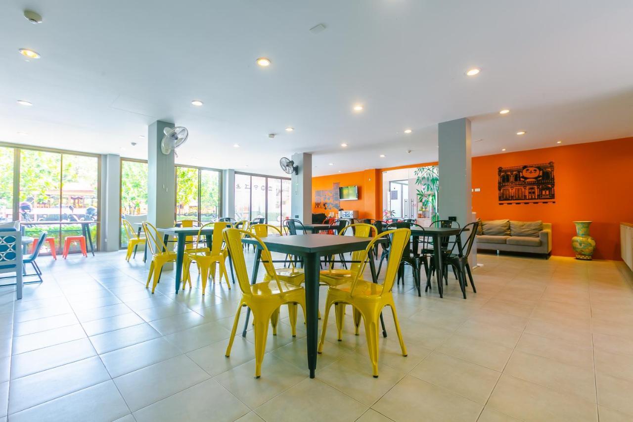Recenta Style Phuket Town Hotell Exteriör bild