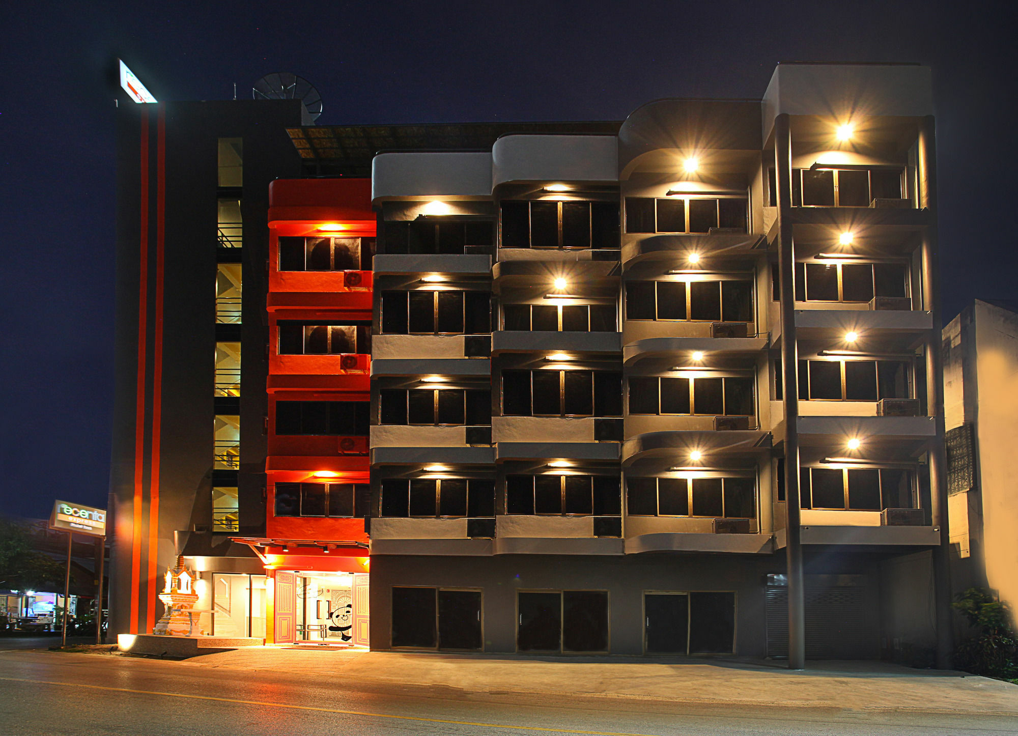 Recenta Style Phuket Town Hotell Exteriör bild